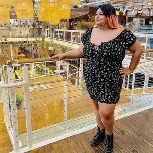 Black floral print plus size dress
